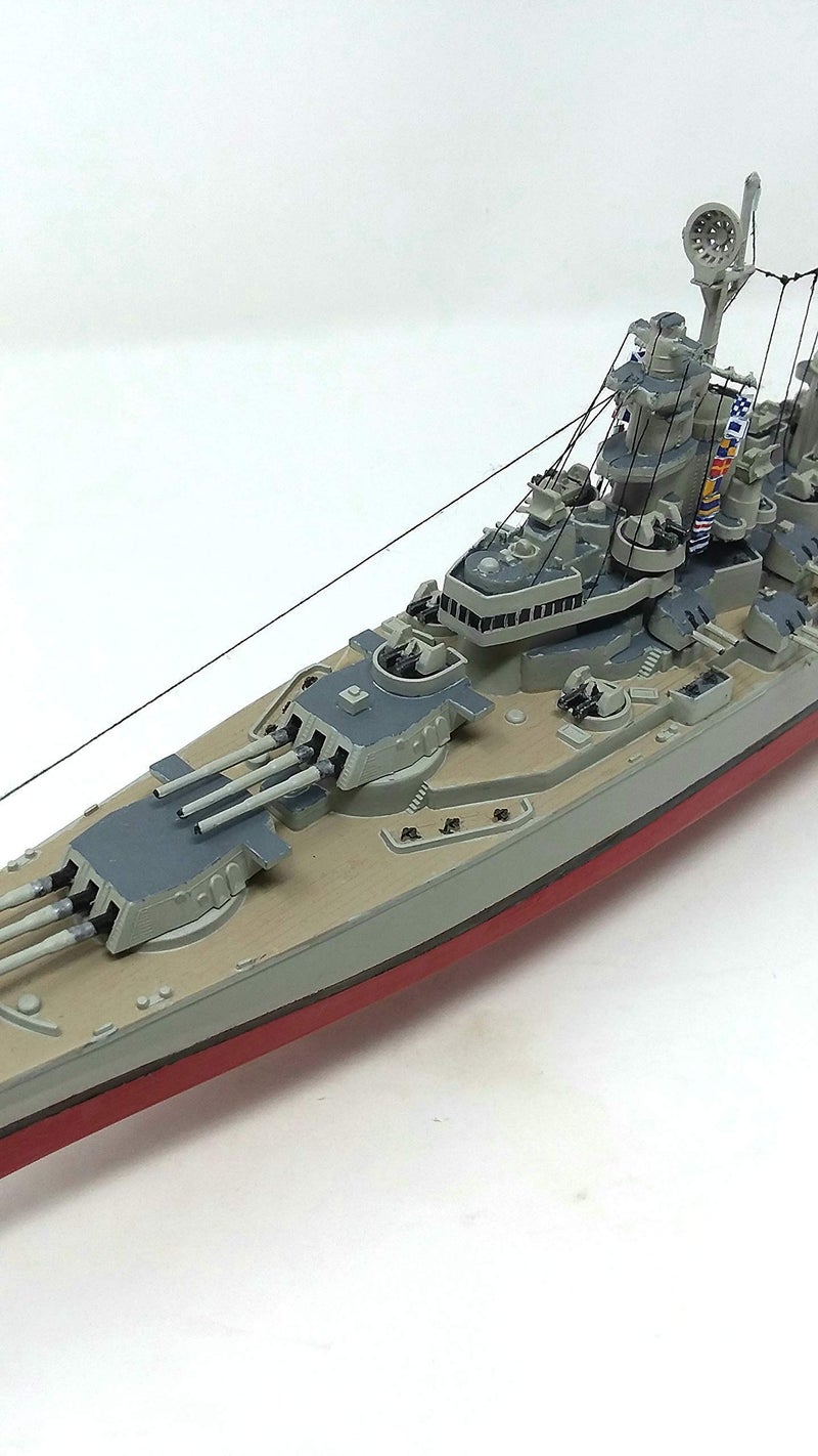 Atlantis Plastic Model KIT USS Iowa - Image 4